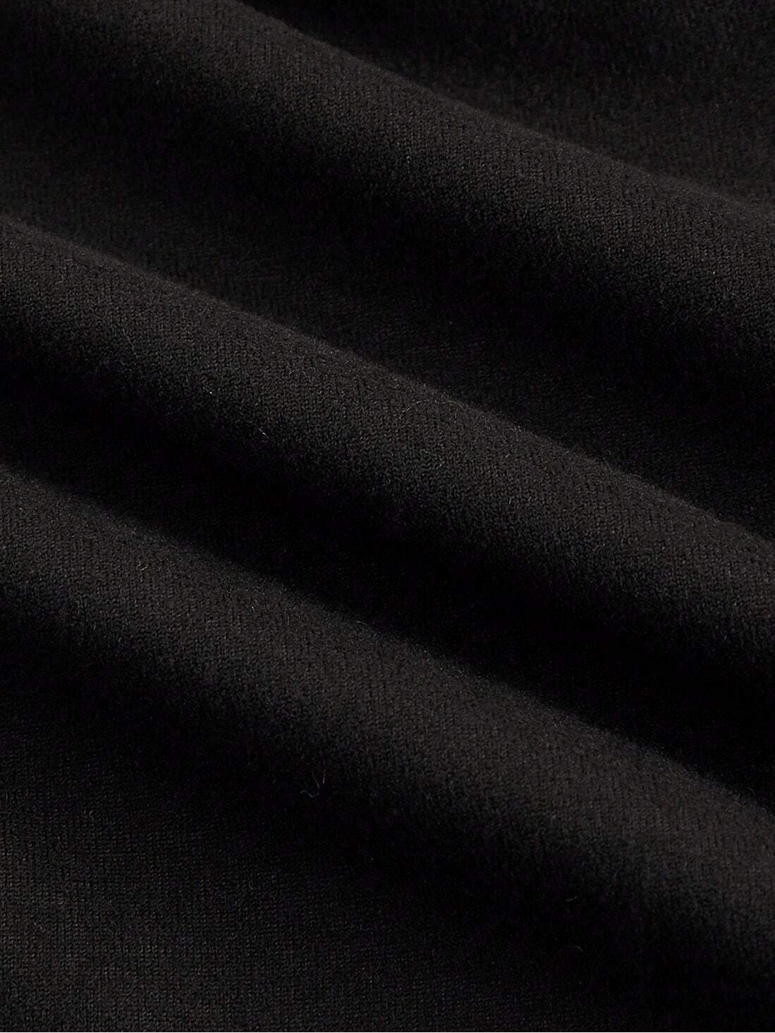 Nadine – Schwarzes Skulpturkleid