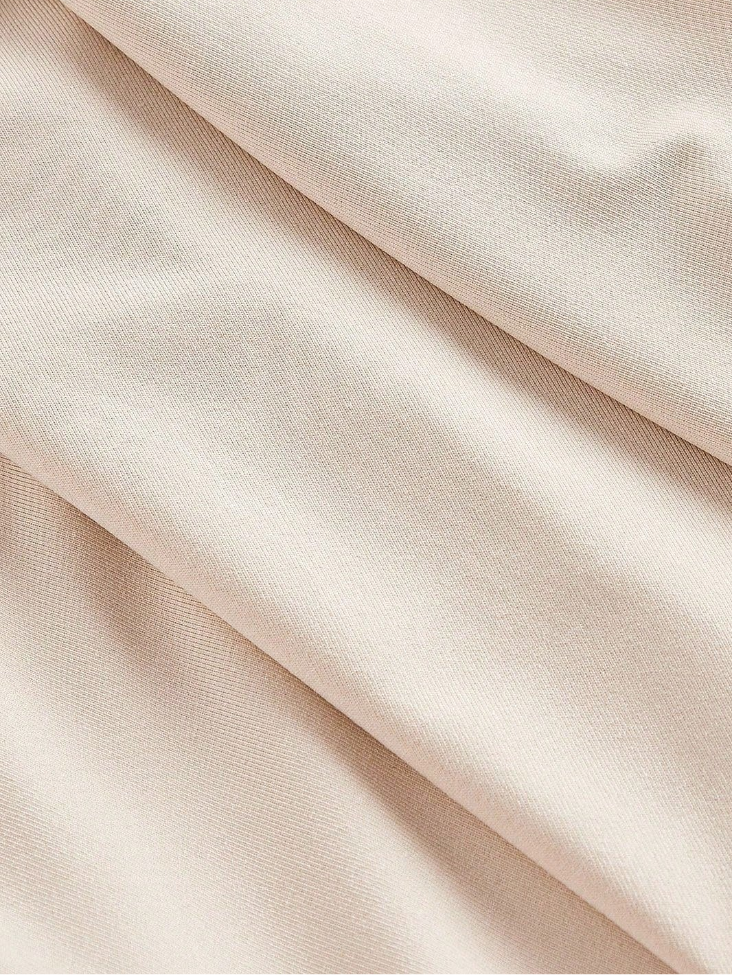 Yvonne – Perle Sculptée Kleid