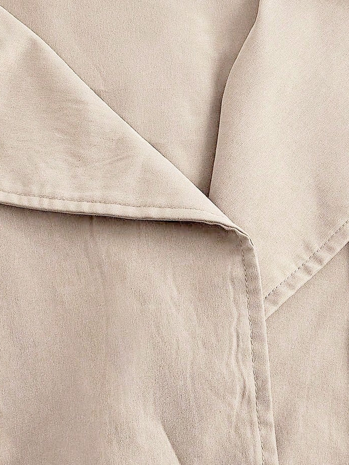 Élodie – Sandfarbener Blazer mit Schneiderei