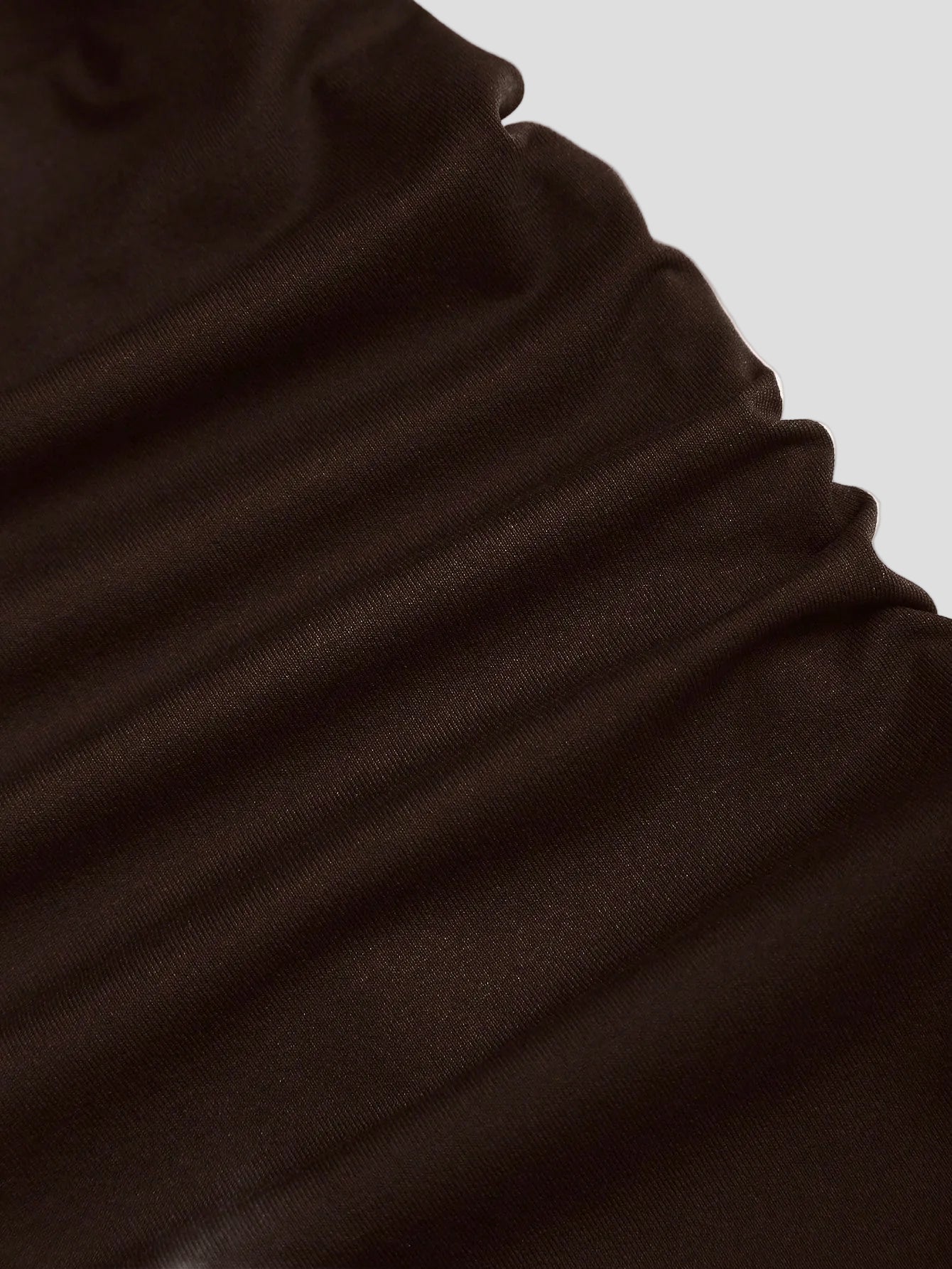 Noiré – Sculpt Halter Top