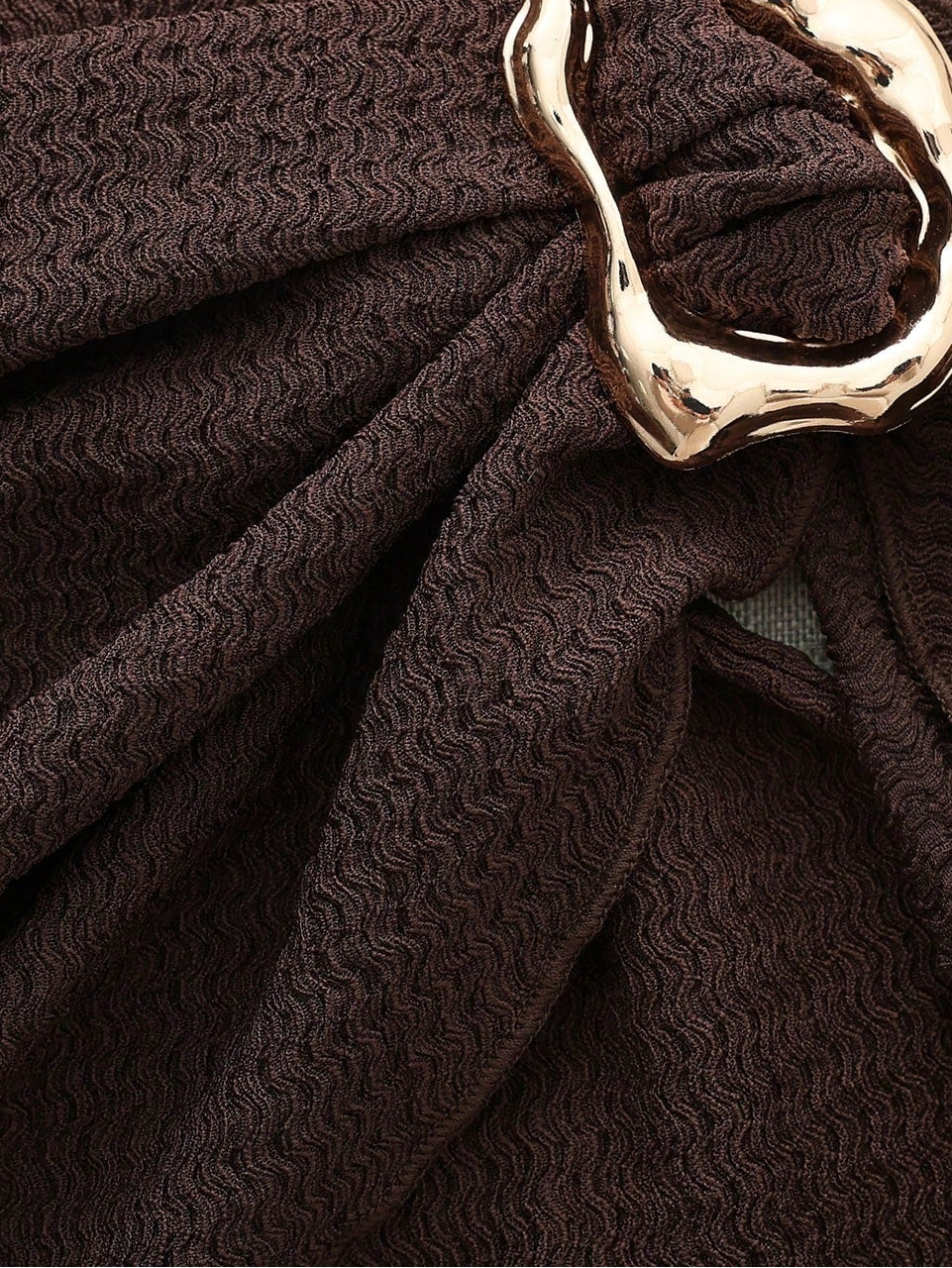 Mila - Schokoladenfarbenes Minikleid