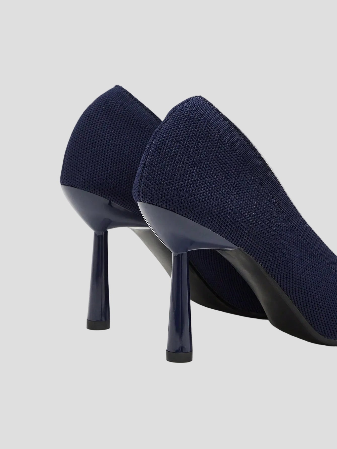 Vreni – Midnight Heels